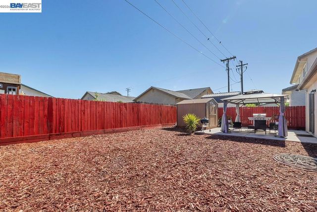 910 Fargo St, Stockton, CA 95204