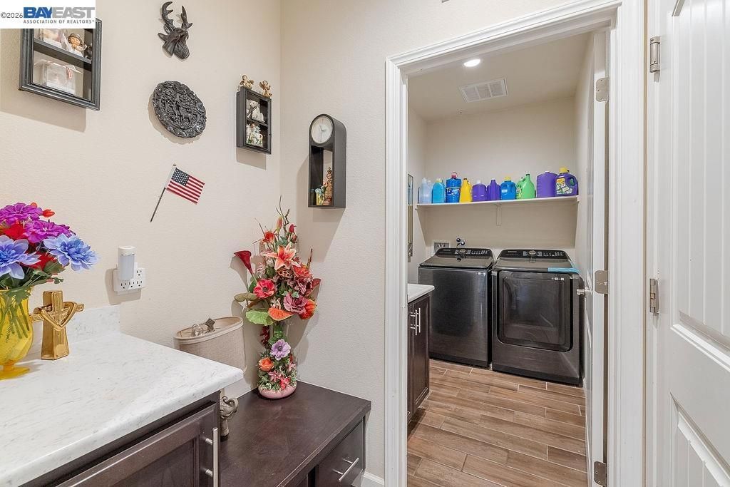 Image 19 of property listing at 910 Fargo St, Stockton, CA 95204