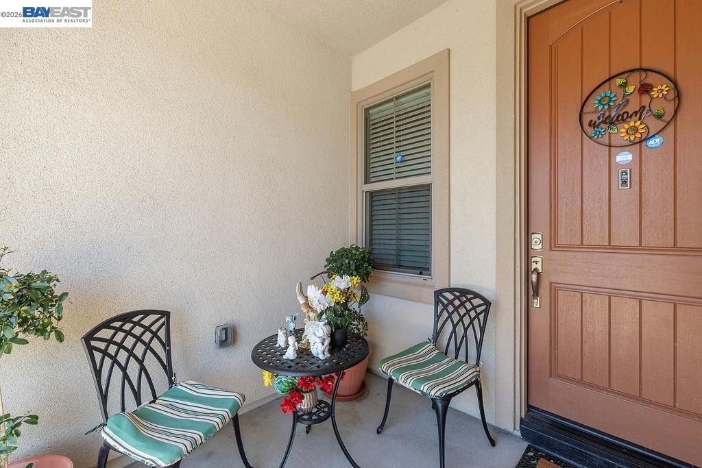 Image 4 of property listing at 910 Fargo St, Stockton, CA 95204