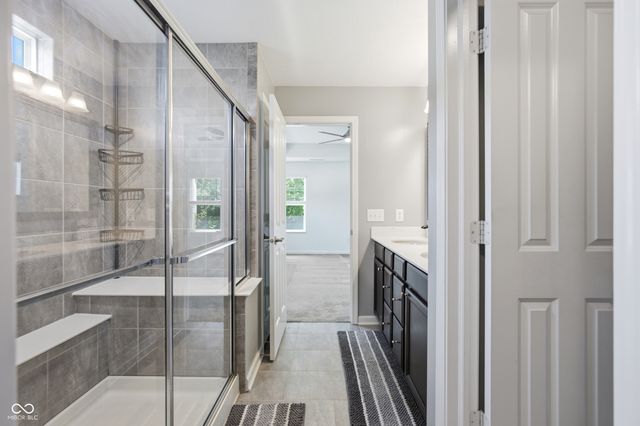 5551 W Turnbuckle Place, Mccordsville, IN 46055