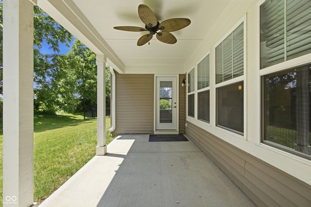 5551 W Turnbuckle Place, Mccordsville, IN 46055