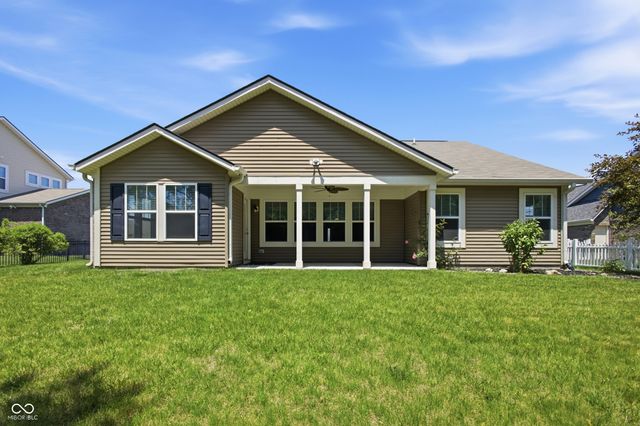 5551 W Turnbuckle Place, Mccordsville, IN 46055