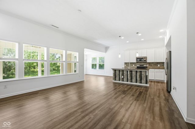 5551 W Turnbuckle Place, Mccordsville, IN 46055