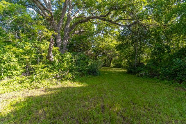 400 W Oak Street, Mansfield, TX 76063