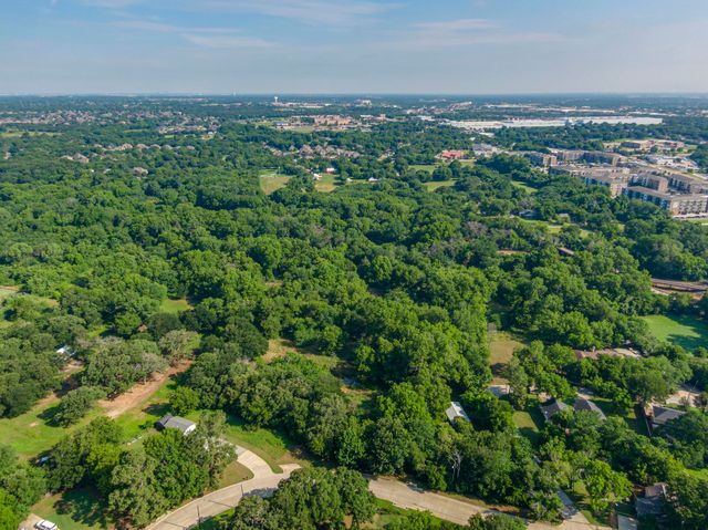 400 W Oak Street, Mansfield, TX 76063