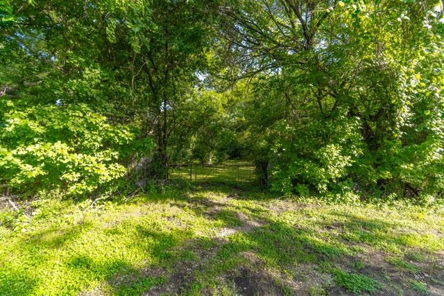 400 W Oak Street, Mansfield, TX 76063