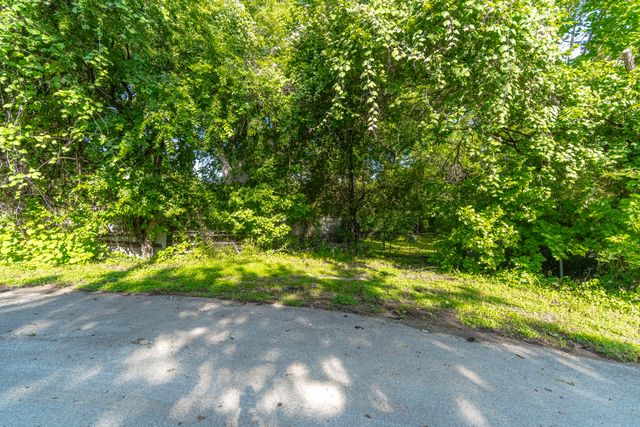 400 W Oak Street, Mansfield, TX 76063