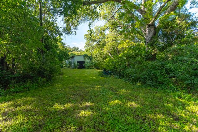 400 W Oak Street, Mansfield, TX 76063