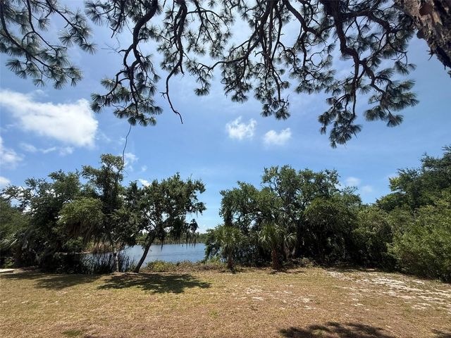 1105 ASHLAND, Tarpon Springs, FL 34689