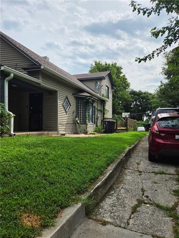 2629 Elmwood Avenue, Kansas City, MO 64127