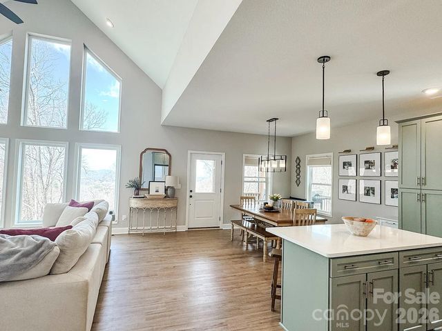 71 View Ridge Parkway, Leicester, NC 28748