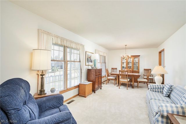 3238 Cherie Cercle, Cuyahoga Falls, OH 44223