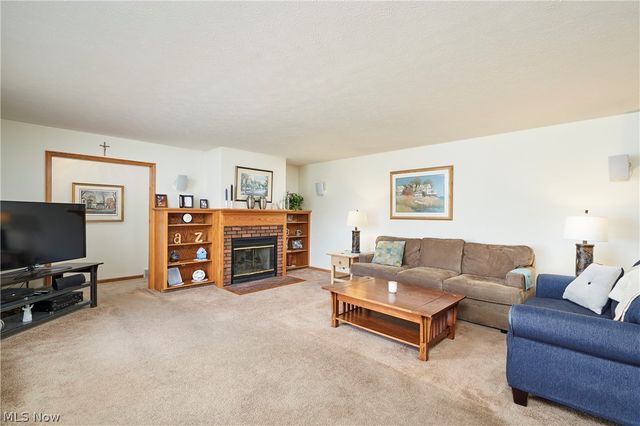 3238 Cherie Cercle, Cuyahoga Falls, OH 44223