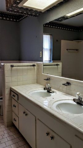 1220 NW 7th Avenue, Mineral Wells, TX 76067