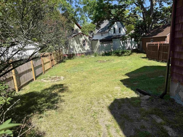 1030 Prairie Avenue, Beloit, WI 53511