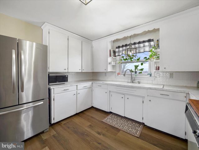 5871 OLDE SCOTLAND RD, Shippensburg, PA 17257