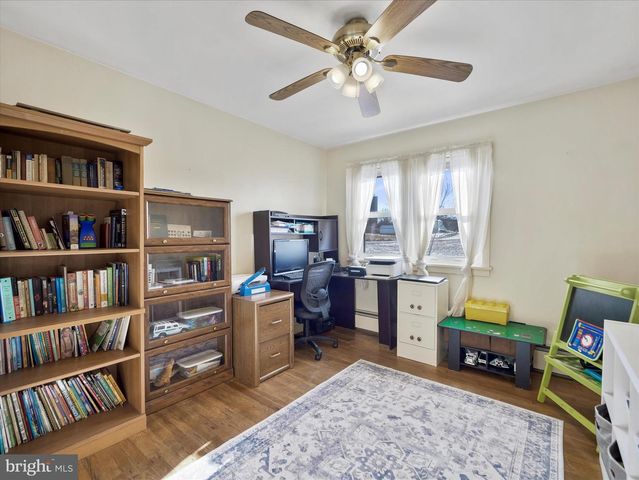 5871 OLDE SCOTLAND RD, Shippensburg, PA 17257