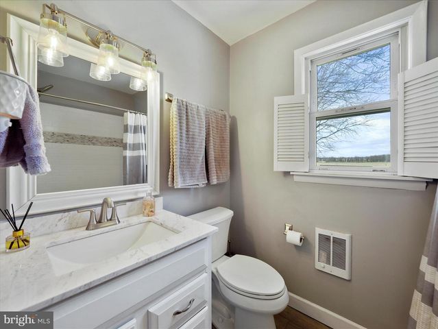 5871 OLDE SCOTLAND RD, Shippensburg, PA 17257