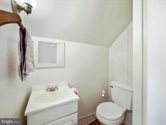 5871 OLDE SCOTLAND RD, Shippensburg, PA 17257