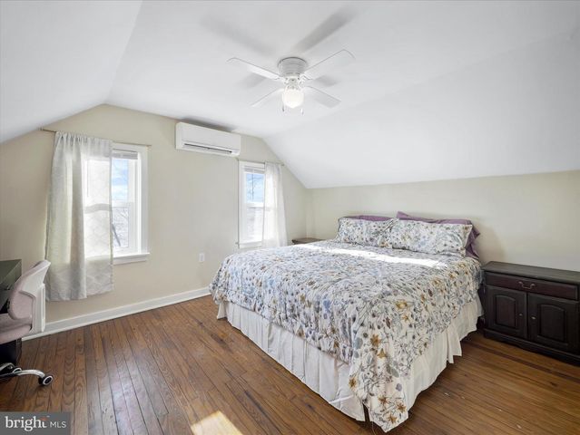 5871 OLDE SCOTLAND RD, Shippensburg, PA 17257