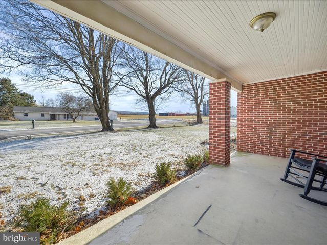 5871 OLDE SCOTLAND RD, Shippensburg, PA 17257