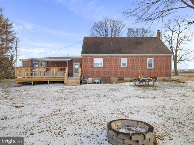 5871 OLDE SCOTLAND RD, Shippensburg, PA 17257