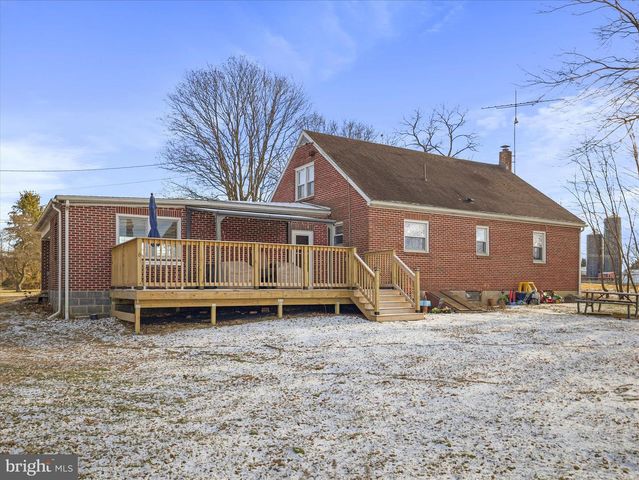 5871 OLDE SCOTLAND RD, Shippensburg, PA 17257