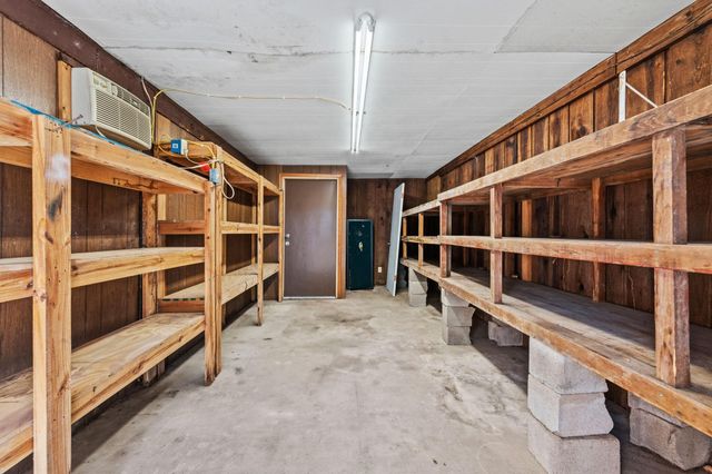 1368 Fish Hatchery Road, Huntsville, TX 77320