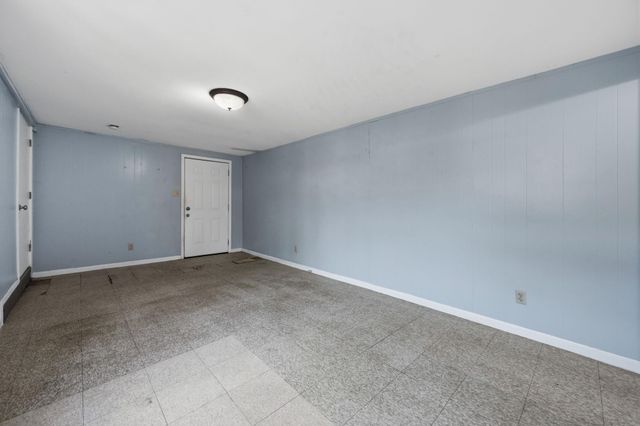 1368 Fish Hatchery Road, Huntsville, TX 77320