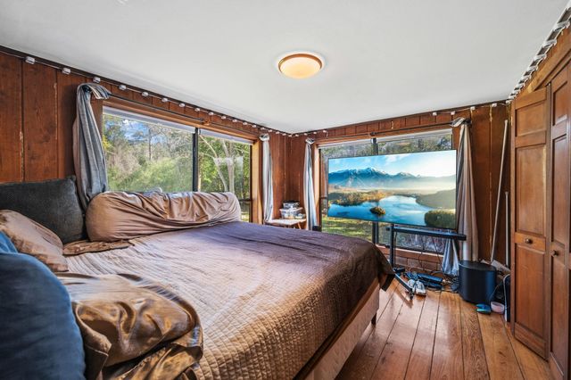 1368 Fish Hatchery Road, Huntsville, TX 77320