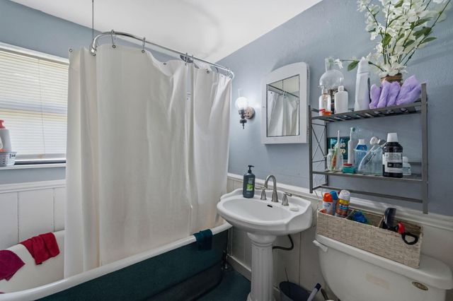 1368 Fish Hatchery Road, Huntsville, TX 77320