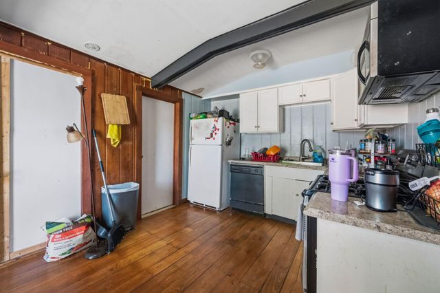 1368 Fish Hatchery Road, Huntsville, TX 77320