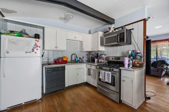 1368 Fish Hatchery Road, Huntsville, TX 77320