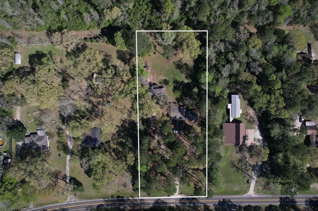 1368 Fish Hatchery Road, Huntsville, TX 77320