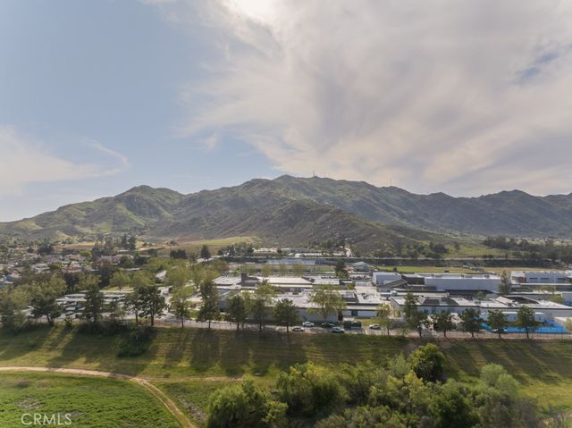 10917 Breezy Meadow Drive, Moreno Valley, CA 92557