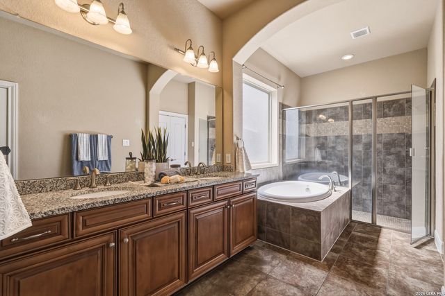 1002 Gazania Hill, San Antonio, TX 78260