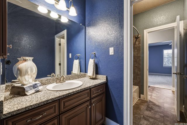 1002 Gazania Hill, San Antonio, TX 78260