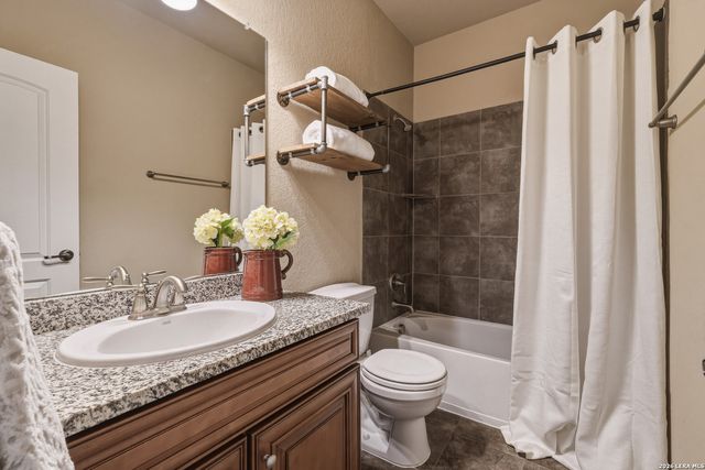 1002 Gazania Hill, San Antonio, TX 78260