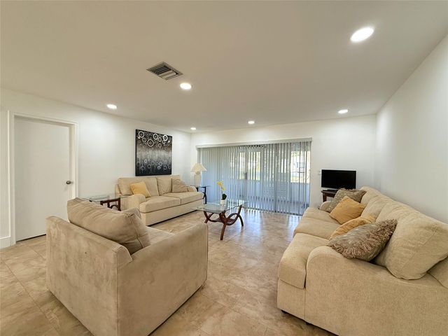 5093 Privet Pl A, Delray Beach, FL 33484