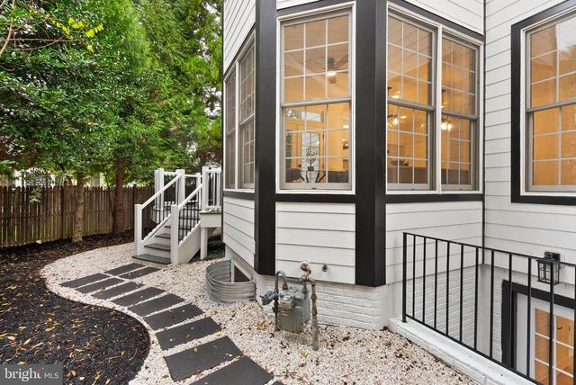 3336 JONES BRIDGE CT, Chevy Chase, MD 20815