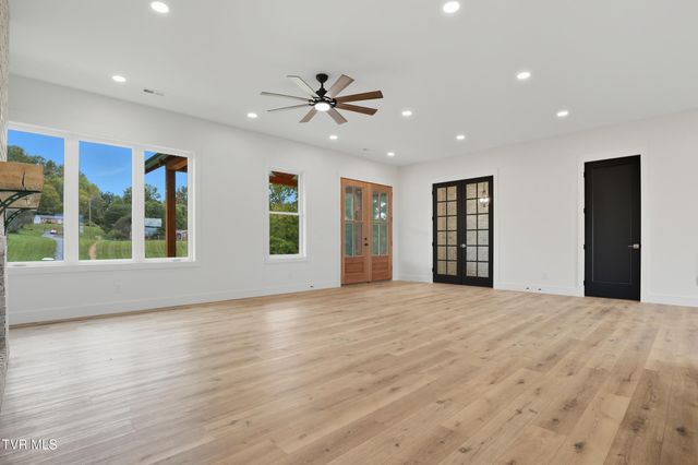 260 Shannon View Road, Johnson City, TN 37615