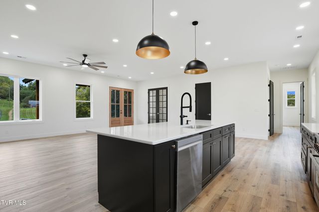 260 Shannon View Road, Johnson City, TN 37615