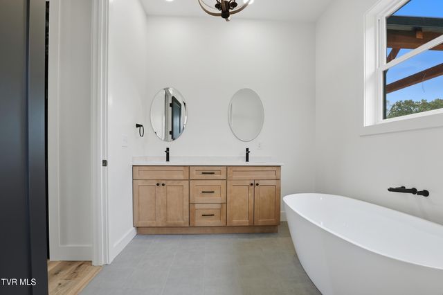 260 Shannon View Road, Johnson City, TN 37615