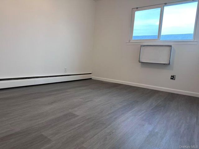 81-05 149th Avenue 2FL, Howard Beach, NY 11414