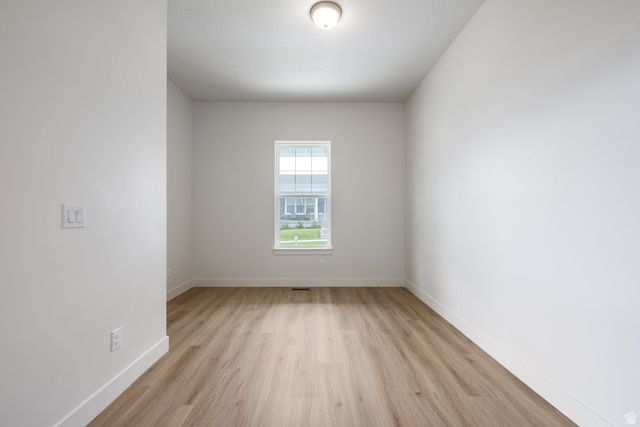11192 S EASY BEE RD, South Jordan, UT 84009