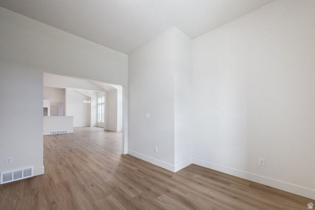 11192 S EASY BEE RD, South Jordan, UT 84009
