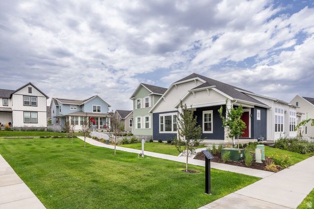 11192 S EASY BEE RD, South Jordan, UT 84009