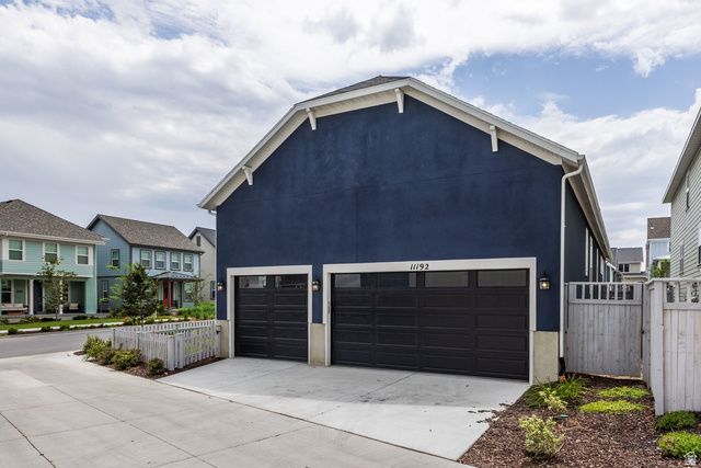11192 S EASY BEE RD, South Jordan, UT 84009
