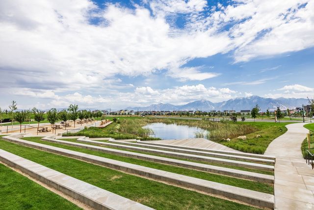 11192 S EASY BEE RD, South Jordan, UT 84009