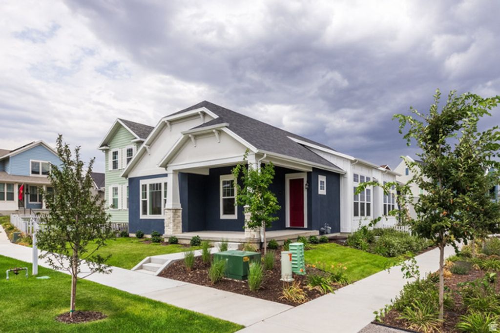 11192 S EASY BEE RD, South Jordan, UT 84009